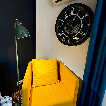 Blue 1 Lux Metro Fast Wifi 8gbs 75'tv Netflix Showmax Apartment Warsaw