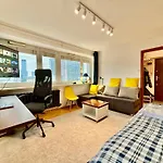 Apartmán Blue 1 Lux Metro Fast Wifi 8gbs 75'tv Netflix Showmax *