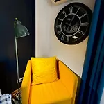 Blue 1 Lux Metro Fast Wifi 8gbs 75'tv Netflix Showmax Apartmán Varšava